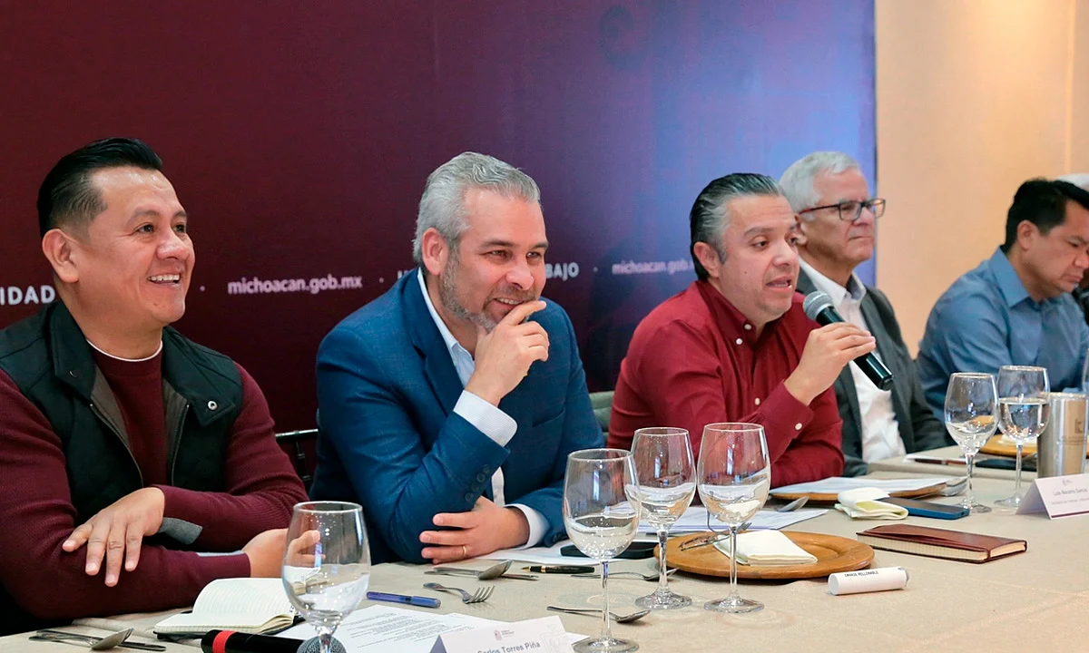 Gobierno de Michoacán da a conocer a alcaldes reglas de operación del Faeispum