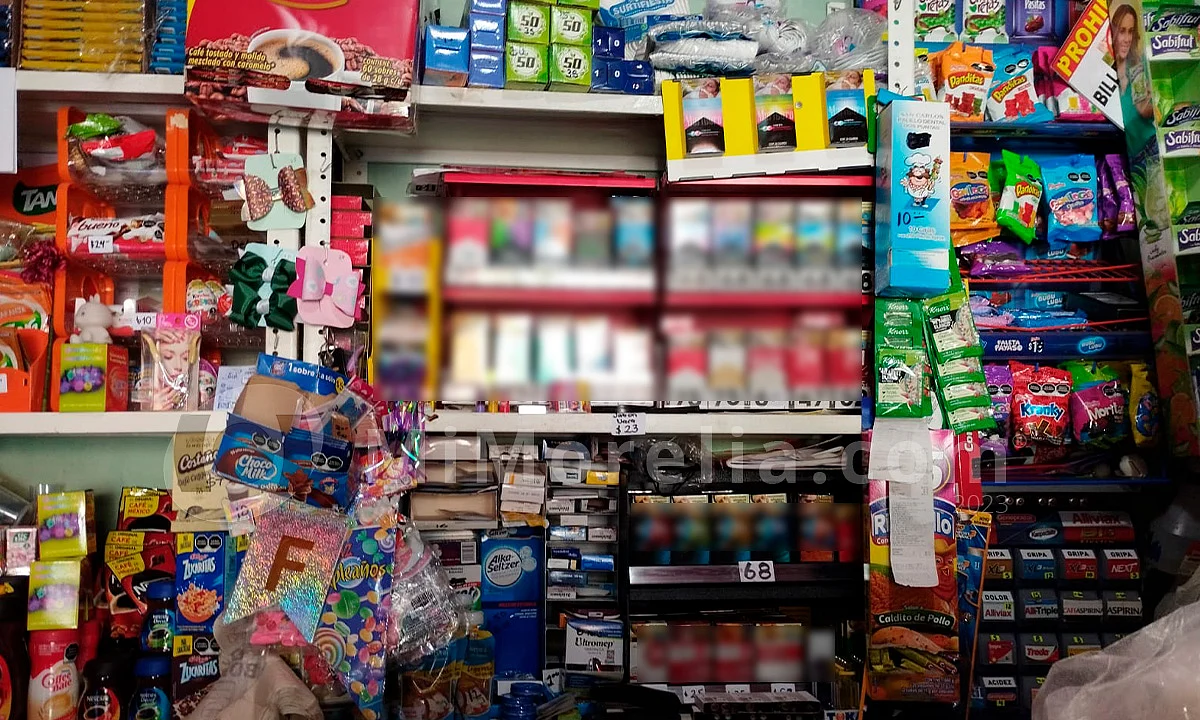 Prohibir exhibición de cigarros no hará que la gente deje de fumar: tenderos