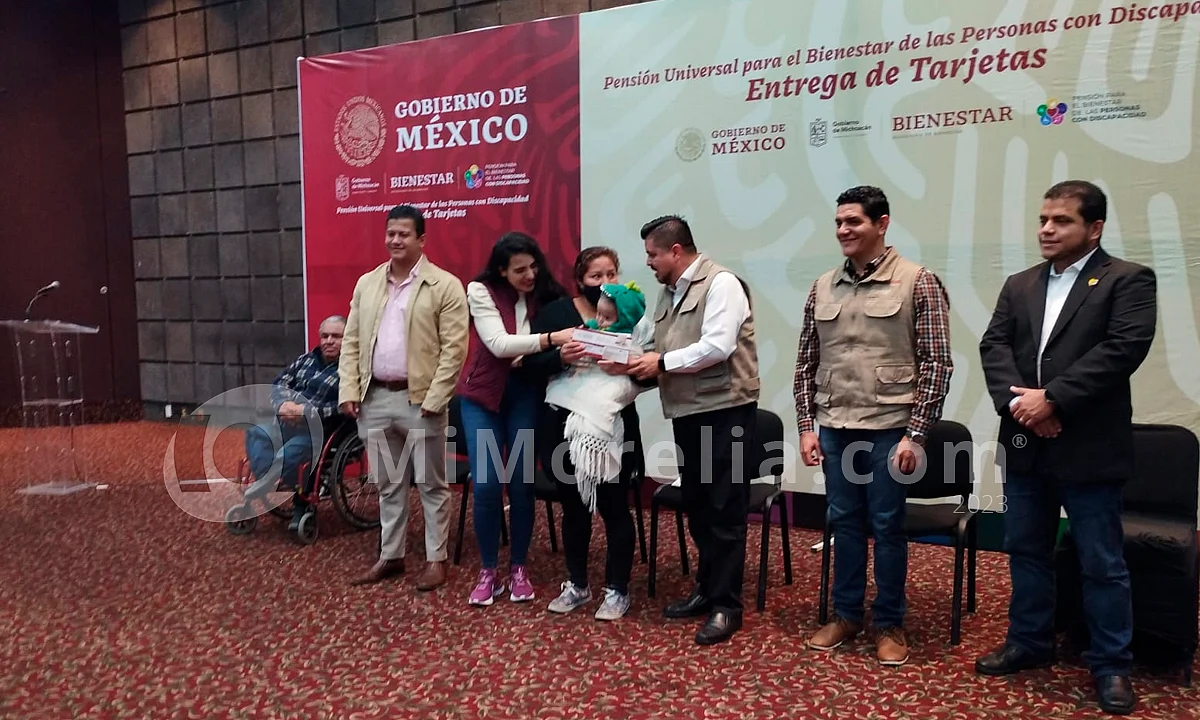 Entregan 366 Tarjetas del Bienestar a personas con discapacidad en Morelia