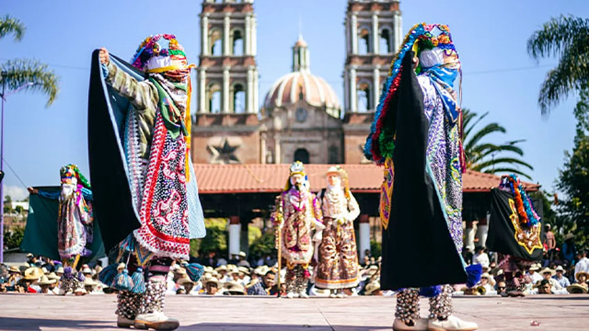 Cuadrilla de San Mateo gana tradicional competencia de la Danza de los Kúrpites