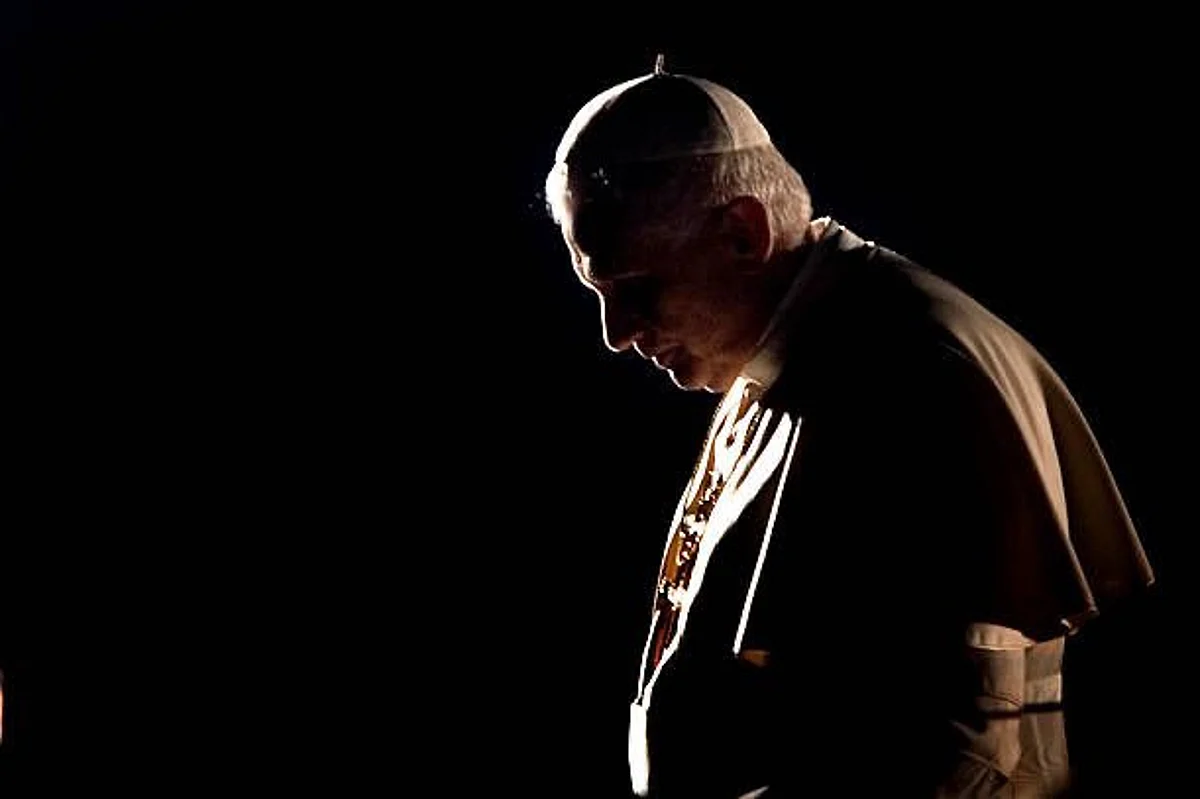 Esto dice testamento de Benedicto XVI: "He visto derrumbarse tesis que parecían inamovibles"