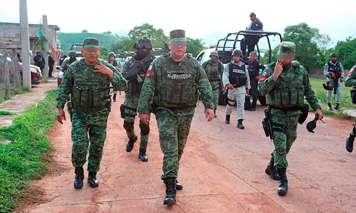 Muere coronel en enfrentamiento contra delincuentes en la sierra de Coalcomán