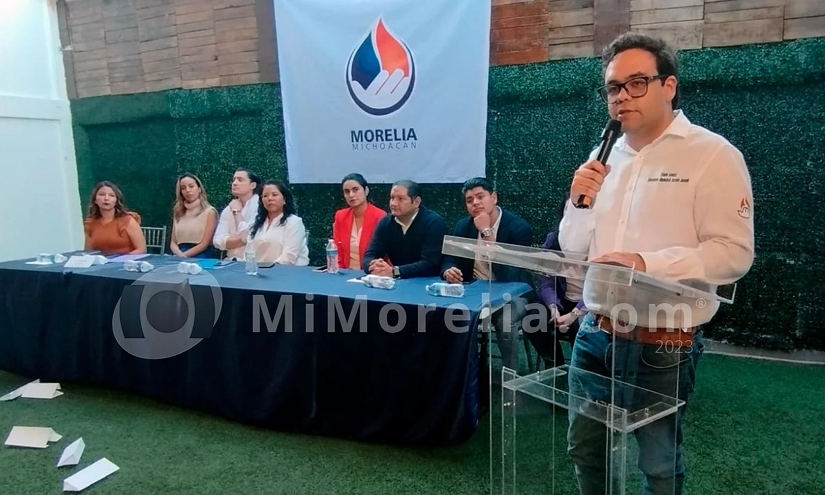 Reúne Edwin Ambriz a más de 150 jóvenes panistas en pro de la política local