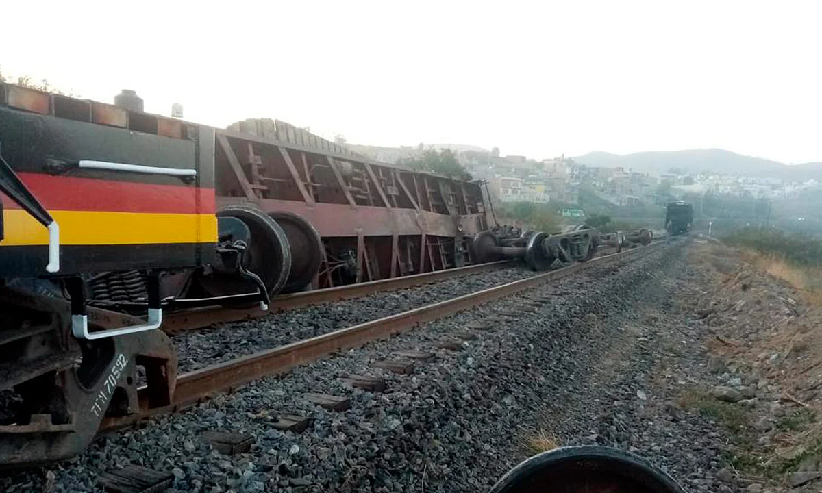 Se descarrila el tren, ahora en Morelia