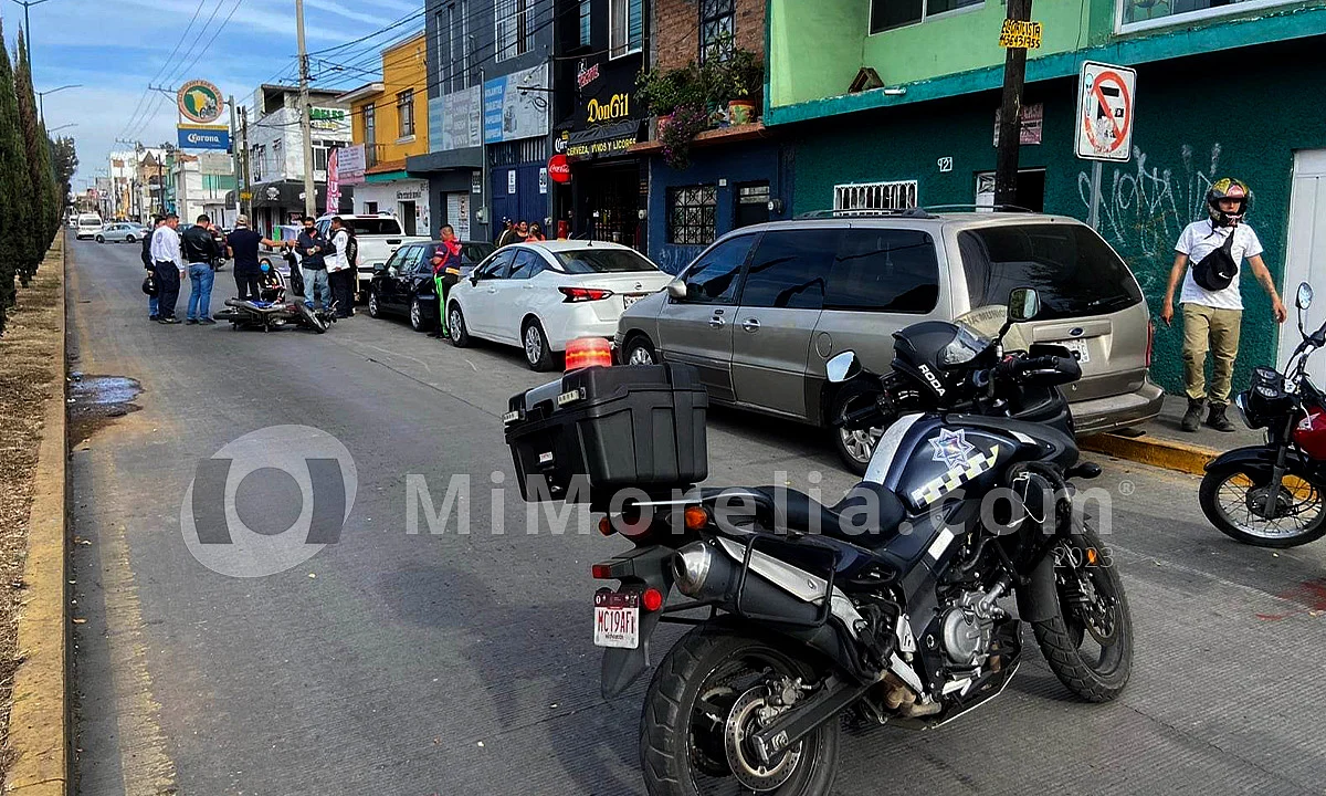 Motociclista queda herido tras choque sobre avenida Periodismo, en Morelia