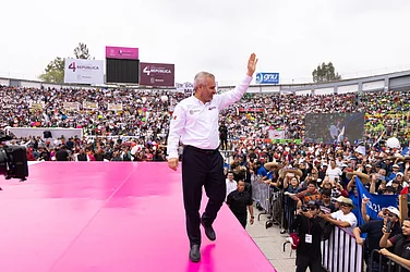 Lleno total en el Estadio Morelos, en presentación del Plan Morelos
