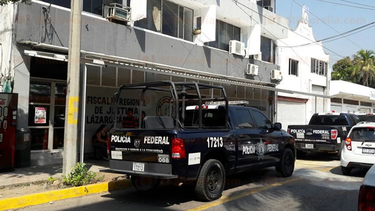 Atacan a policías federales en Lázaro Cárdenas; hay dos detenidos