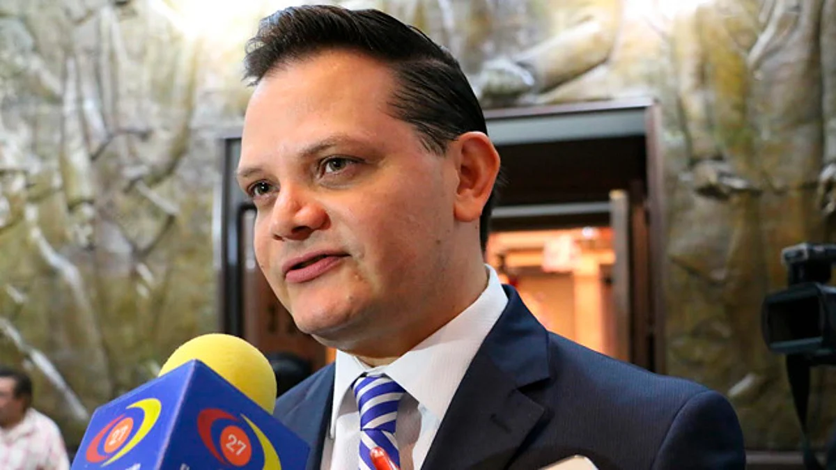 Diputados del PAN, con voluntad para discutir disminución de “pluris”