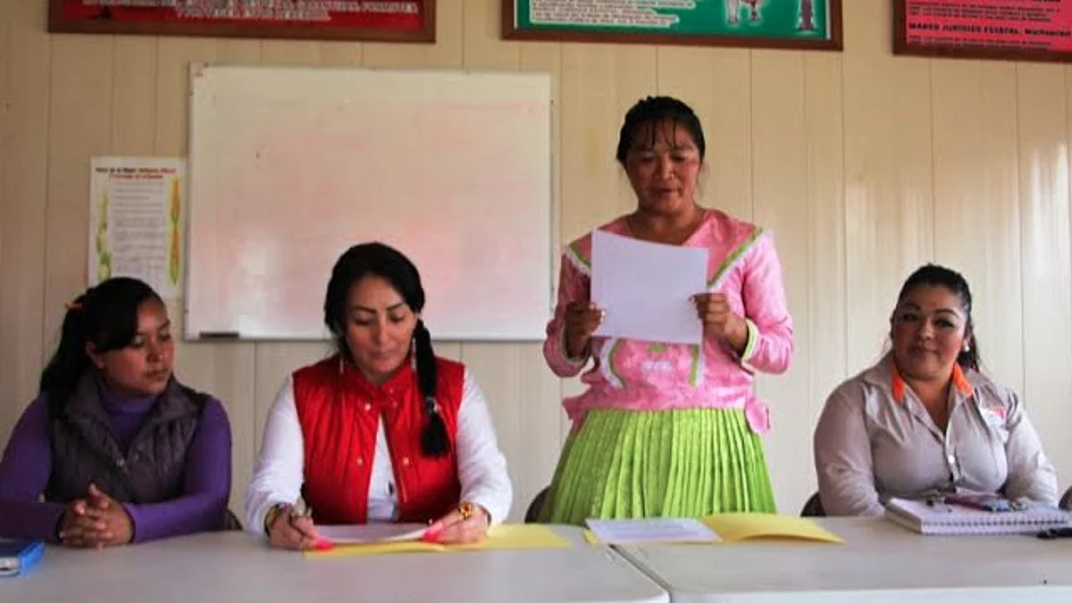 Firman Convenio de Colaboración, Casa Mazot e Instituto de la Mujer Zitacuarense