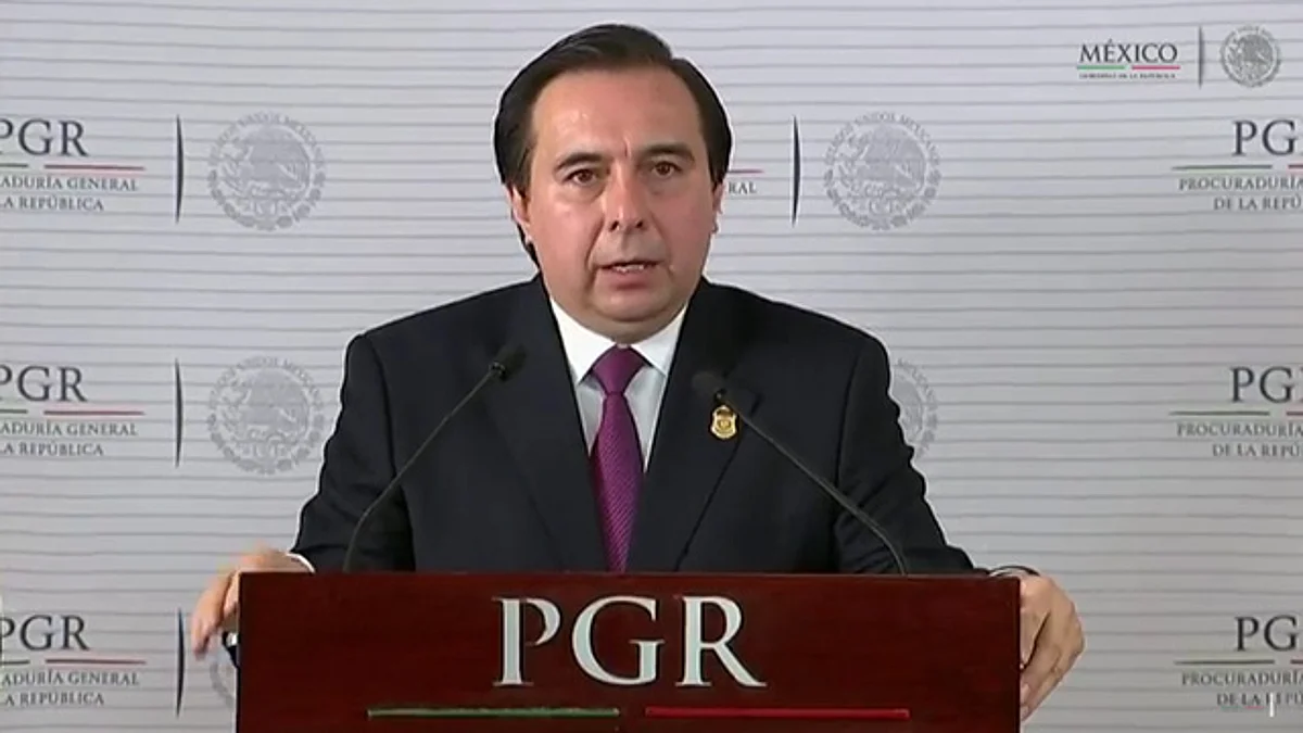 Renuncia Tomás Zerón de Lucio a la PGR