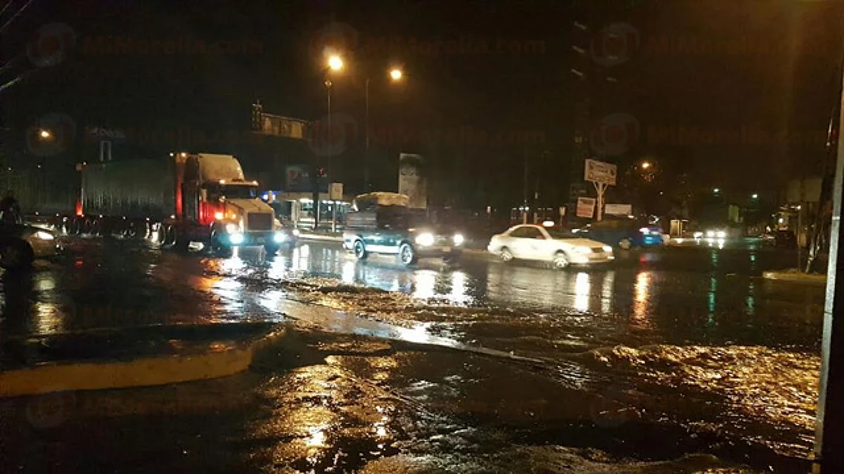 “Blas” mantendrá lluvias esta noche de jueves en Michoacán y 5 estados más