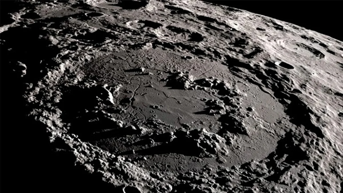 La Luna, objeto de estudio para saber más del meteorito que extinguió a los dinosaurios