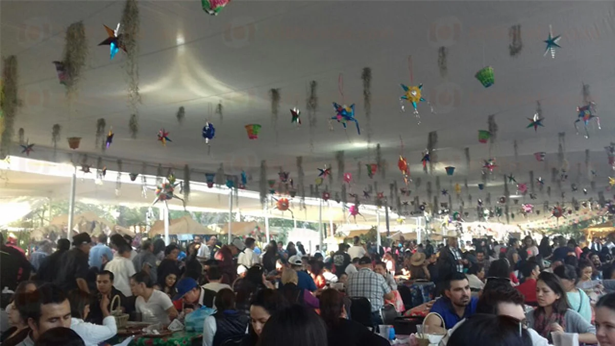 Crónica: Regresan a Morelia las cocineras tradicionales