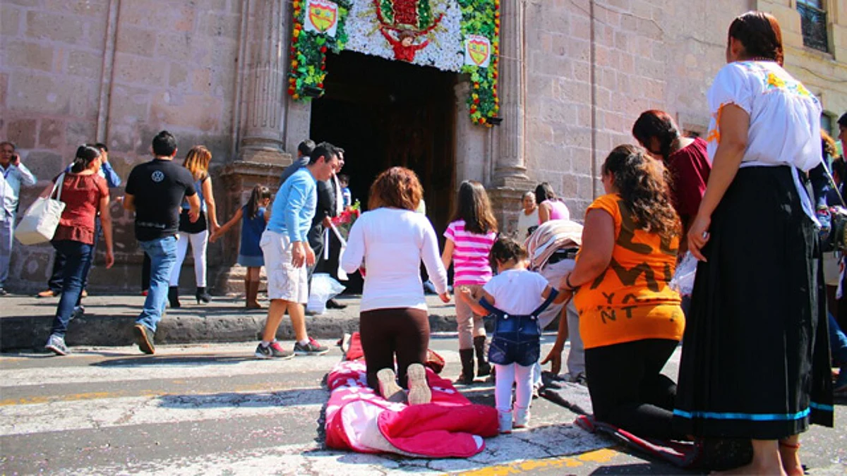 Galería: A pagar “las mandas” a la Guadalupana