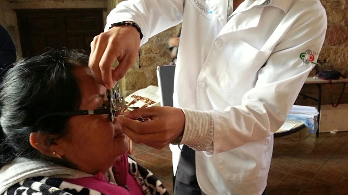 Inician campaña para regalar lentes a los morelianos