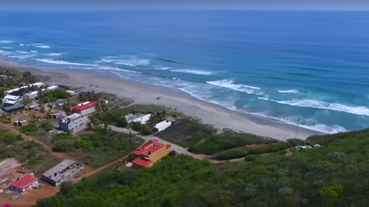Video: Ven a visitar y descubrir el paraíso virgen en Aquila, Michoacán