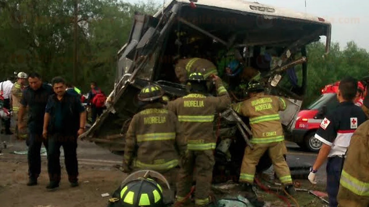 Galería: Confirman 30 heridos en el choque ocurrido en la carretera Morelia – Charo