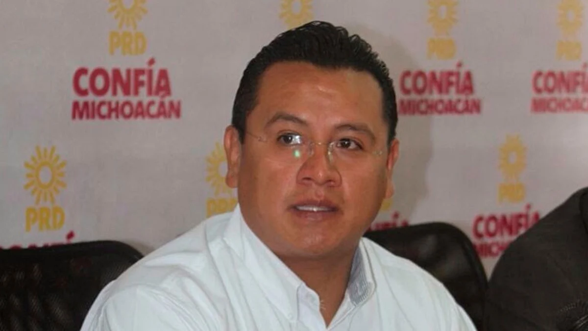 Revisa CEE con PRD promover espacios de diálogo del magisterio con la Federación