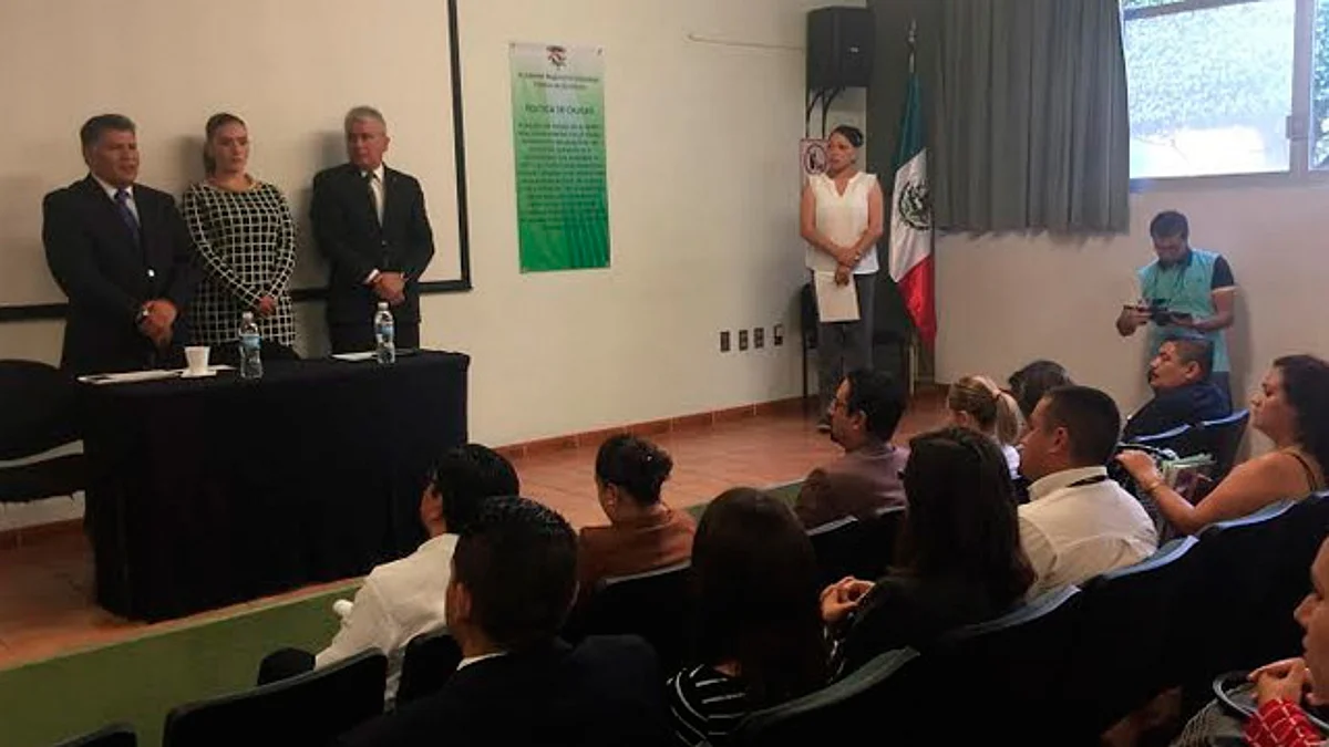 Cursan capacitación especializada operadores de la PGJE y del Instituto de la Defensoría Pública