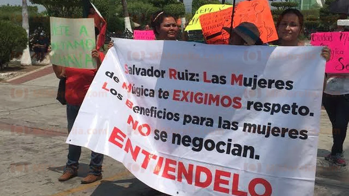 Protestan nuevamente en Nueva Italia por Ciudad Mujer y exigen salida del alcalde