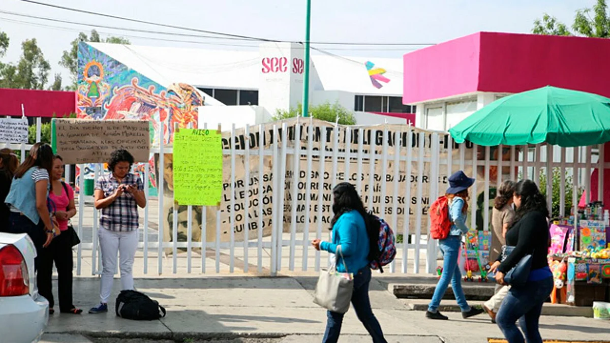 CNTE mantiene tomadas las oficinas de la SEE en Morelia
