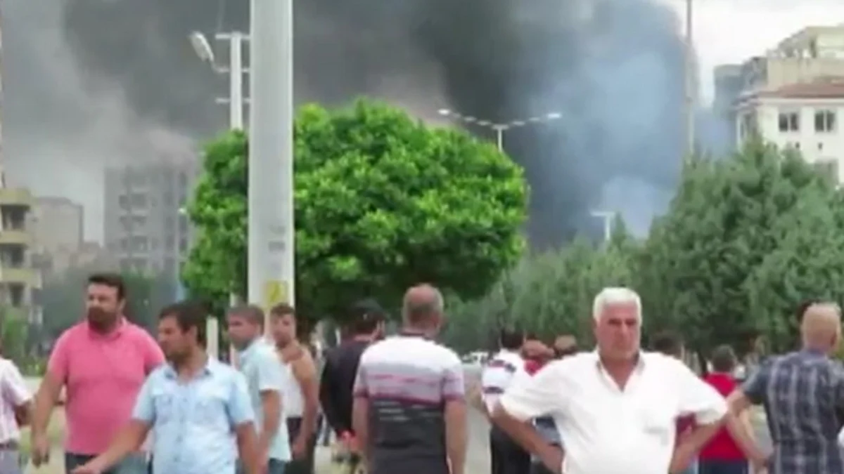 Segundo ataque de coche bomba en Turquía deja tres muertos