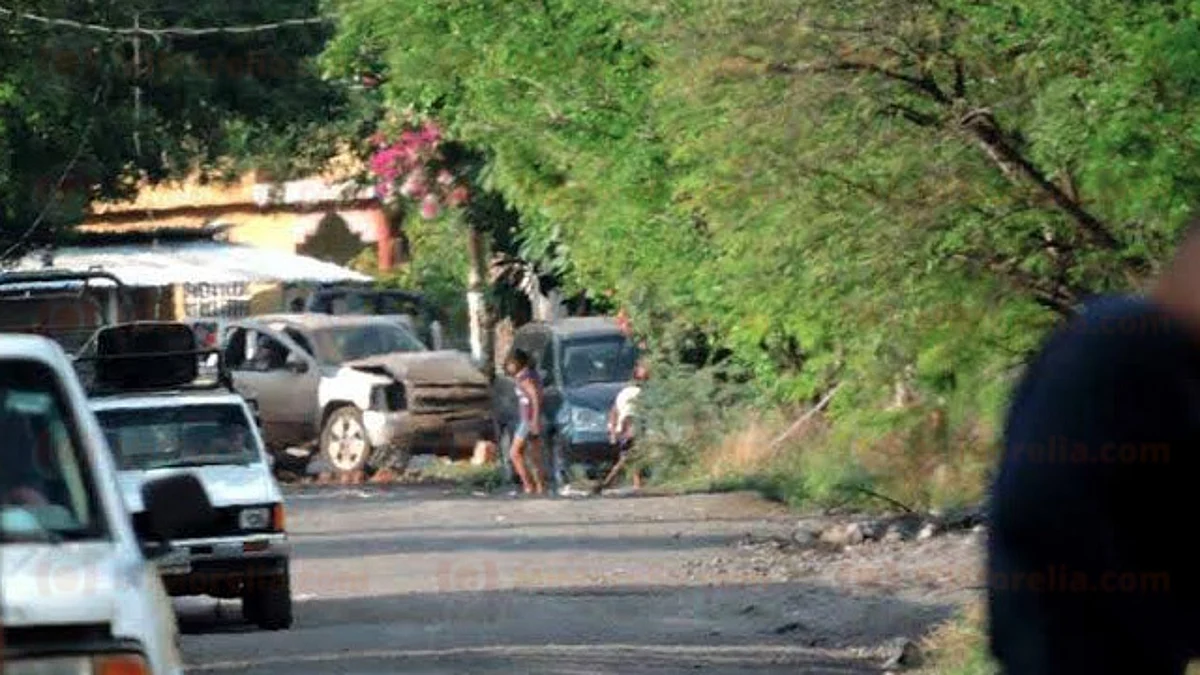 Gatilleros se enfrentan a balazos en Múgica, hay tres muertos y 7 detenidos