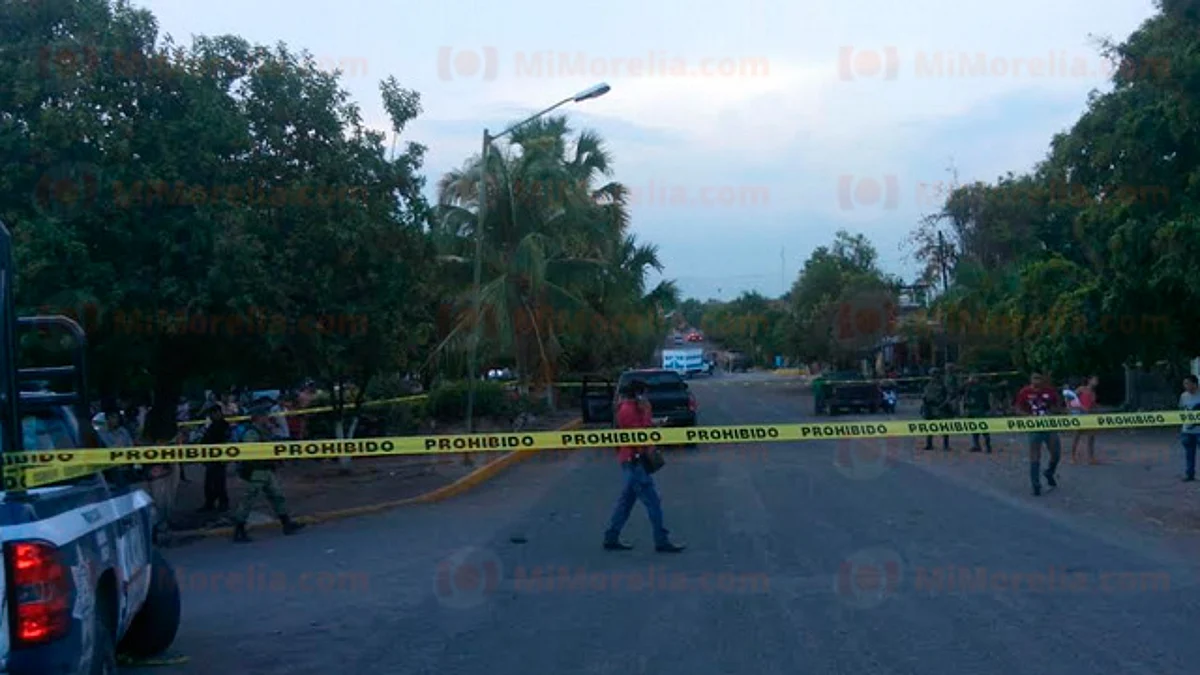 Niña que viajaba en bici muere al ser atropellada por una camioneta en Parácuaro