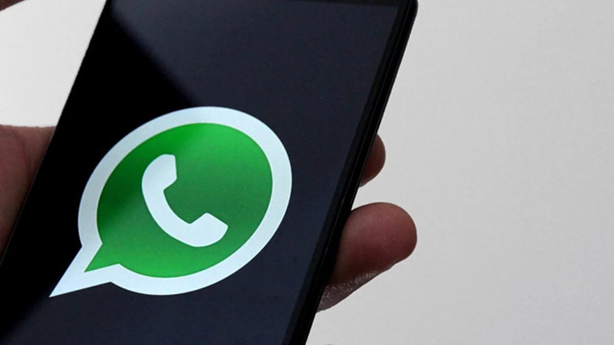 Te decimos cómo leer tus mensajes de WhatsApp en secreto