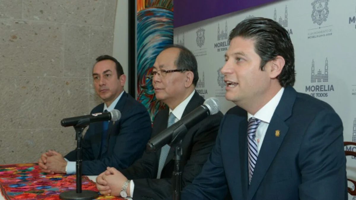 Morelia tiene muchas cosas de las cuales presumir: Embajador Sr. Qui Xiaoqi