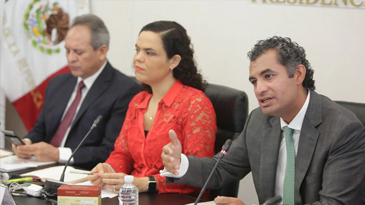 Se reúnen legisladores con director de CFE ante incremento de las tarifas eléctricas