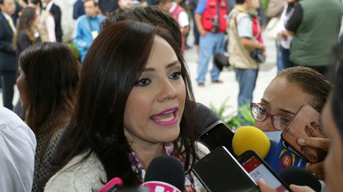 Filtración de documento de Fausto Vallejo tema “mediático y político”: Adriana Hernández