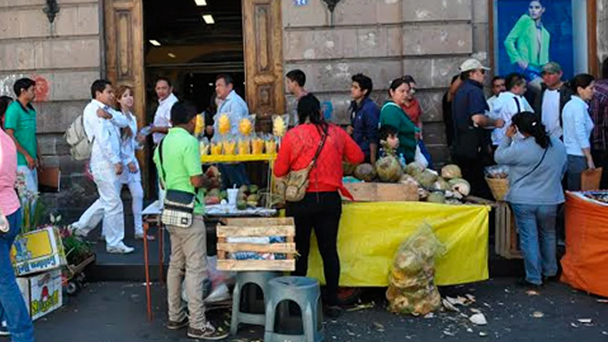 Hay cerca de tres mil vendedores ambulantes en Morelia