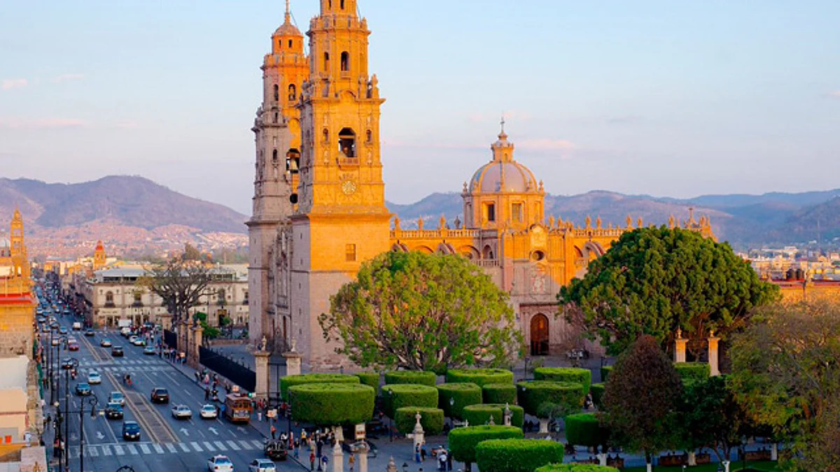 Colocarán cédulas de información en edificios del centro de Morelia