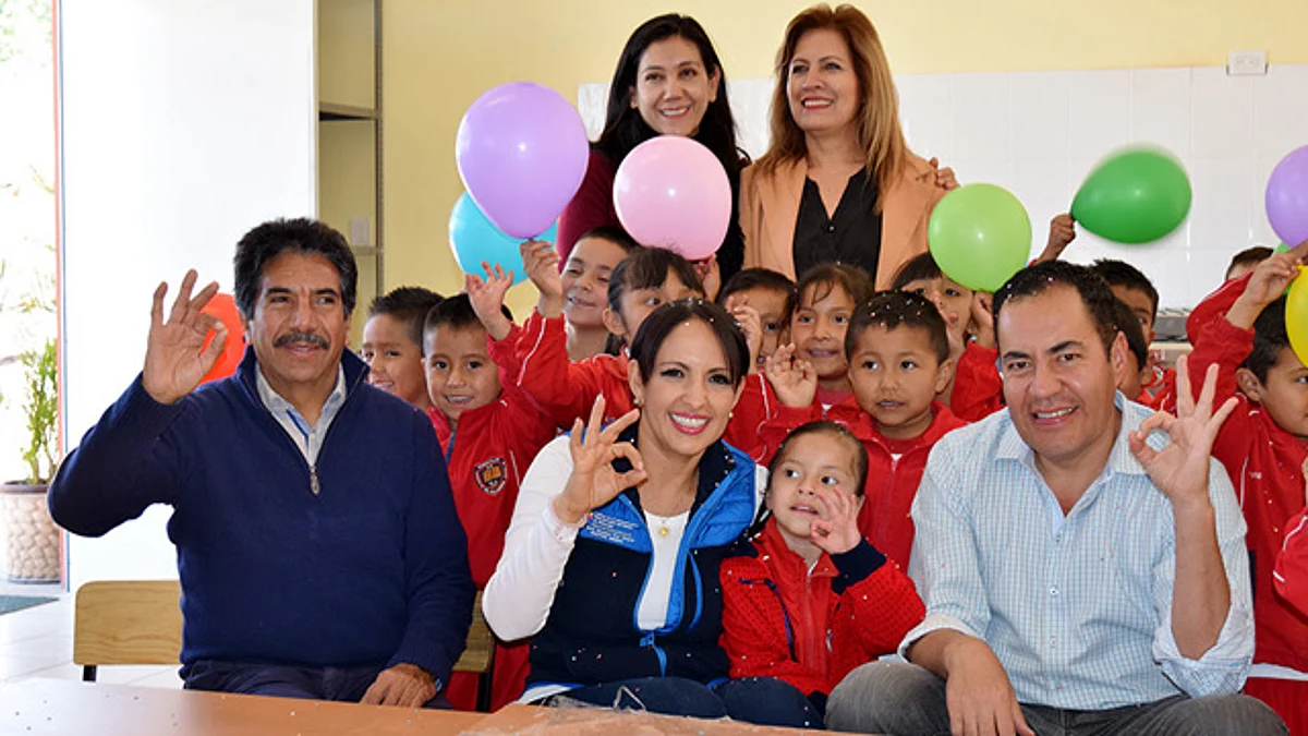 Entregan obras de infraestructura en preescolar de Zitácuaro
