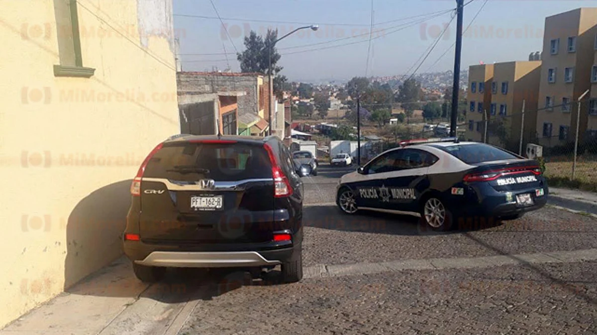 Tras robar coche en la Chapultepec Sur, abandonan la unidad horas después