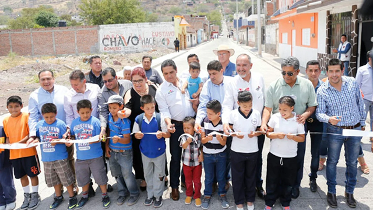Inaugura gobernador obras por más de 6 mdp en Pajacuarán