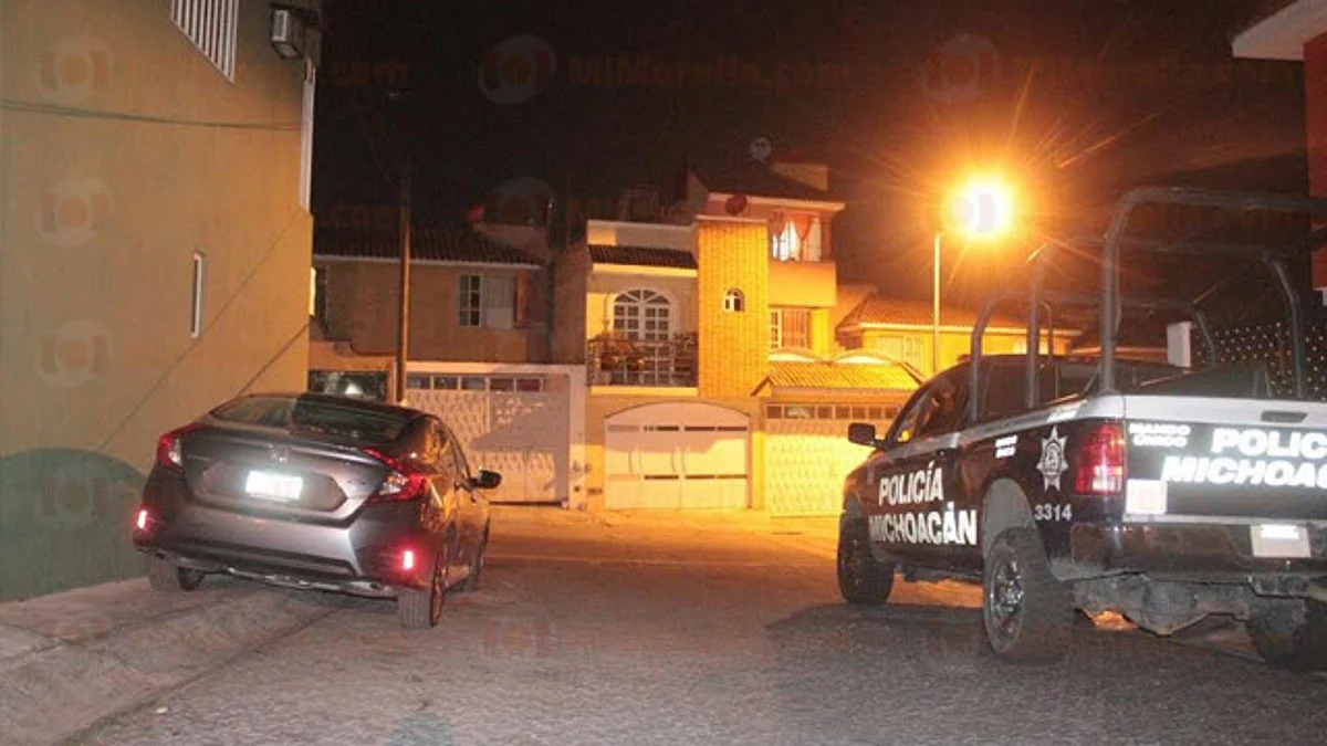 Roban auto y balean a un sexagenario en la colonia Eréndira