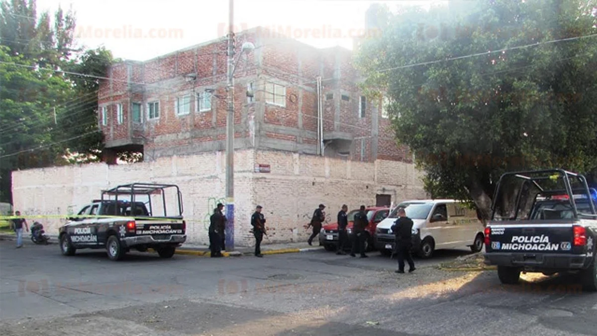 Del al menos siete balazos es ultimado a bordo de una camioneta
