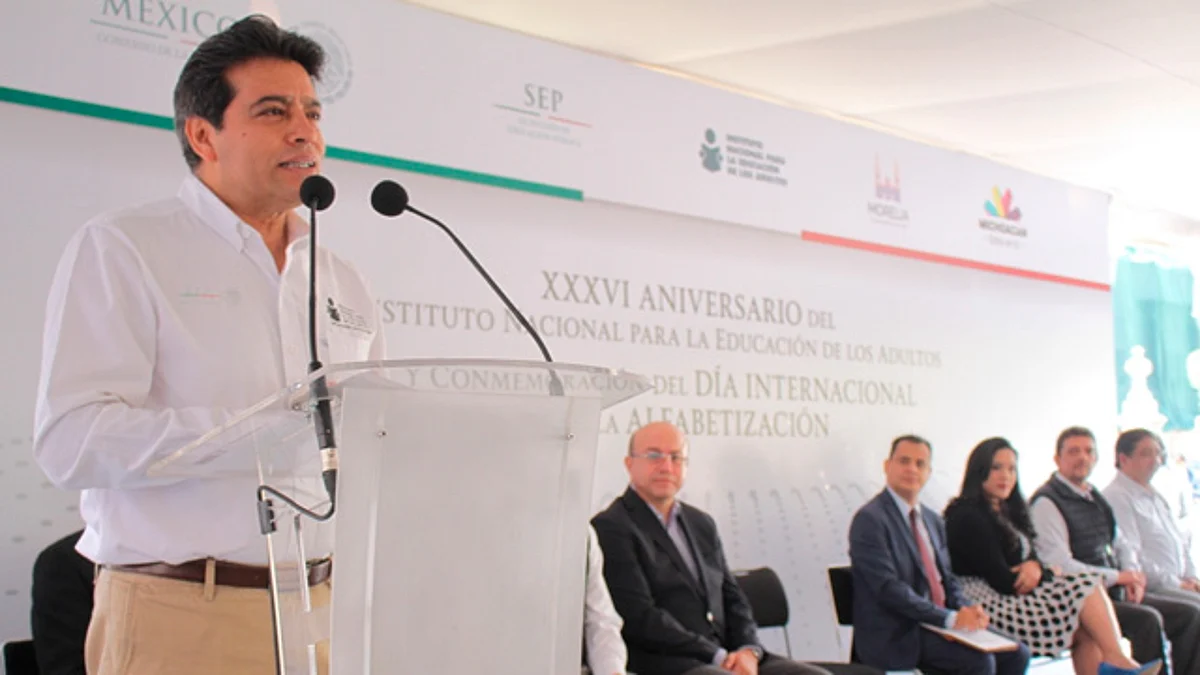 Cumplirá INEA en 2018 con meta de rezago de alfabetización en Michoacán