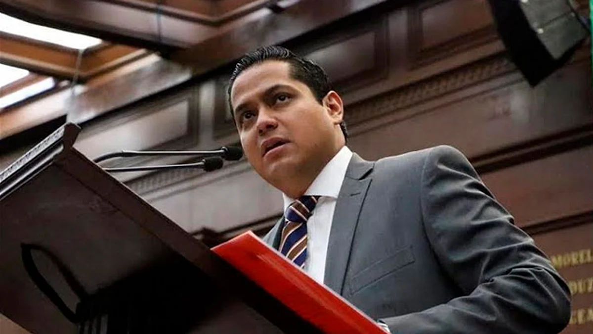 Diputados buscan reducir precio de gasolina