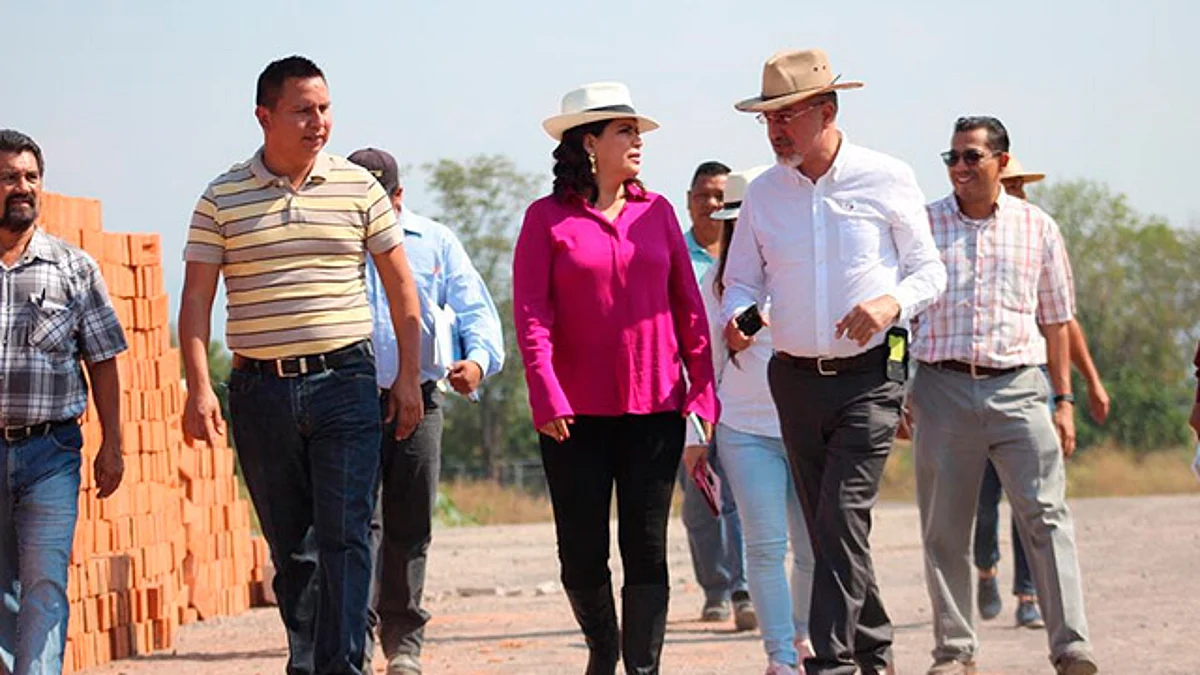 Supervisan Seimujer y SCOP avance de Ciudad de las Mujeres en Múgica