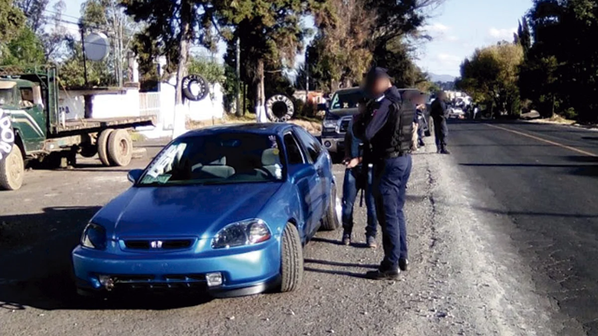 Se han asegurado cuatro vehículos con reporte de robo (Foto: Cortesía)