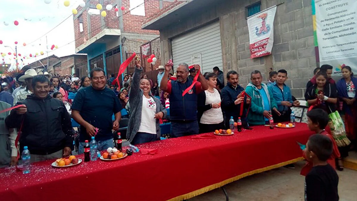 El pueblo organizado y consciente debe tomar el poder en sus manos