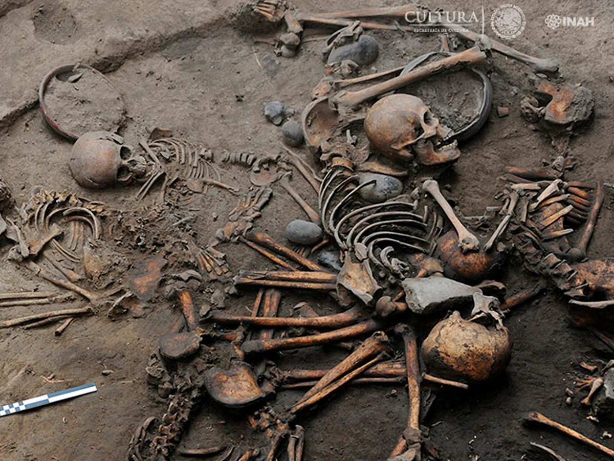 Encuentran entierro múltiple con más de 2 mil años en Tlalpan