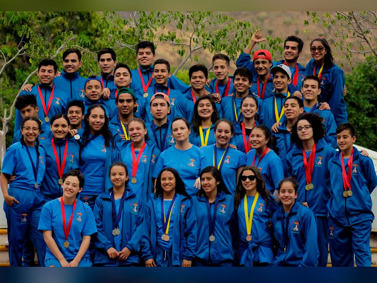 Michoacán obtiene primer lugar en natación en la XIX Espartaqueada Deportiva
