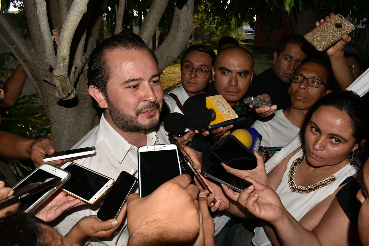 Me enseñaron a trabajar, no soy un ‘pluri’: Vallejo Mora