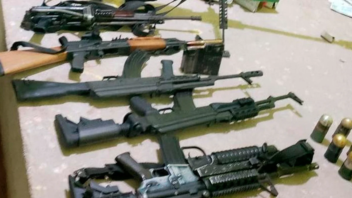 Detienen a dos mujeres con armas en Buenavista