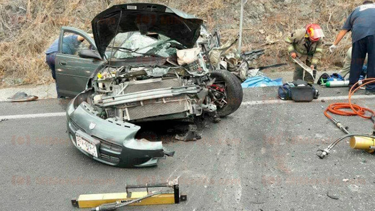 Mueren cuatro por choque en Jalisco