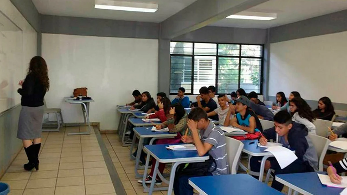 (Foto Facebook: Escuela Preparatoria "Isaac Arriaga" UMSNH)